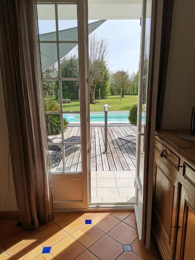 Maison De Campagne Proche Des Plages Saint-Romain-de-Benet Eksteriør bilde